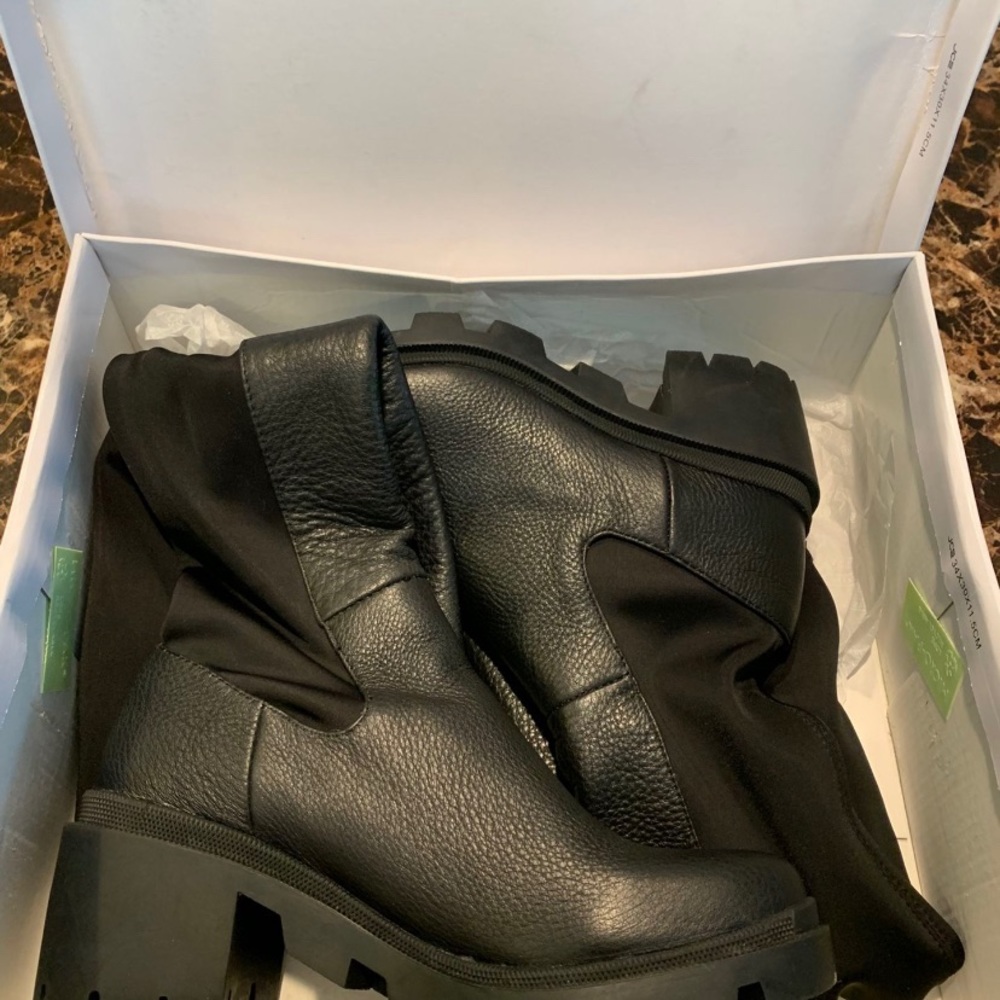 STEVE MADDEN